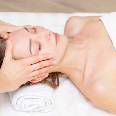 Sprawdź masaż Kobido – sposób na promienną i wypoczętą skórę!